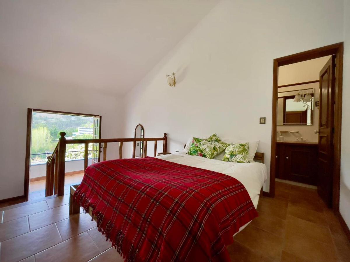 Villa Bouro - Breathtaking Scenery Near Geres Terras de Bouro Bagian luar foto
